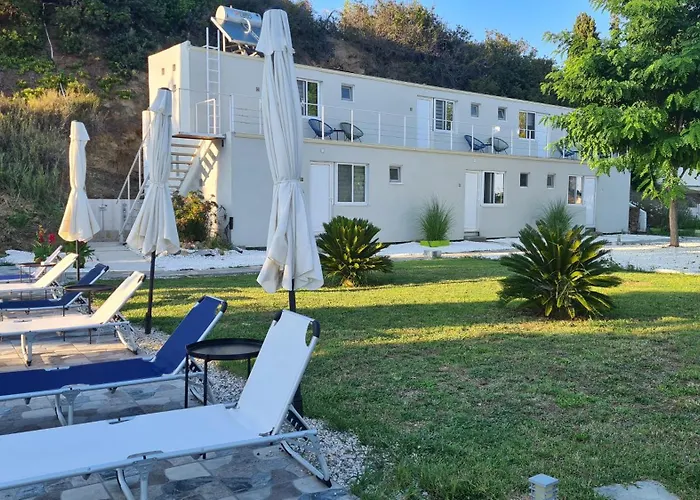 Greco Paradise - Adult Only Guest house Nea Skioni